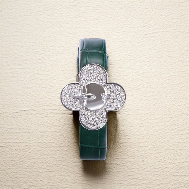 LOUIS VUITTON Watches - Click Image to Close